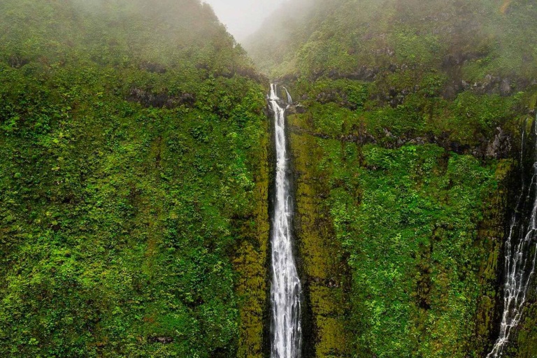 blue hawaiian helicopters maui west maui molokai adventure popalaua falls