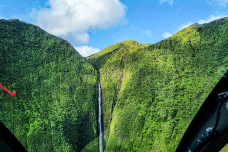 bluehawaiian flying over molokai falls