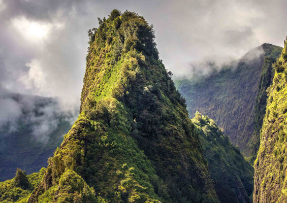 bluehawaiian iao valley in the heart of the west maui mountain slider