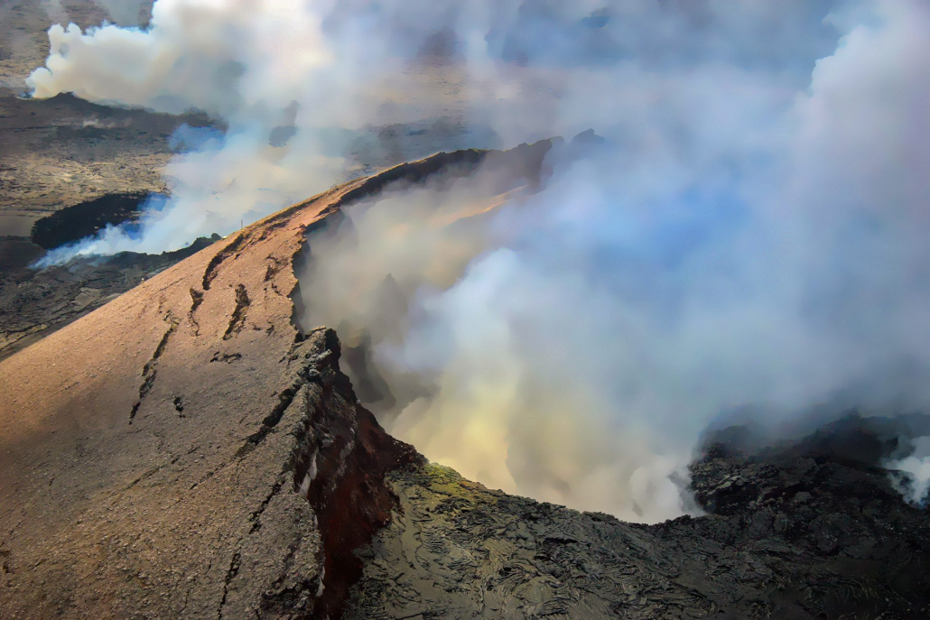 thrilling big island helicopter tour blue hawaiian