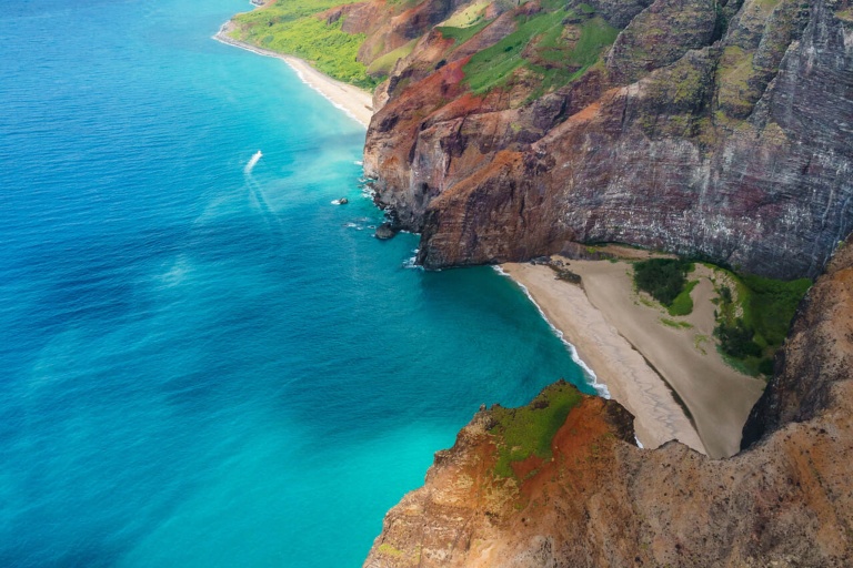 maunaloahelicoptertours jurassic valley overview 