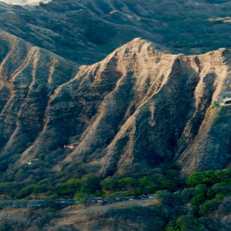 maunaloahelicoptertours oahu aerial photo tour mountain