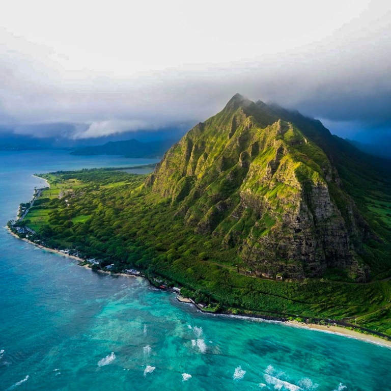 maunaloahelicoptertours oahu aerial photo tour oahu mountain