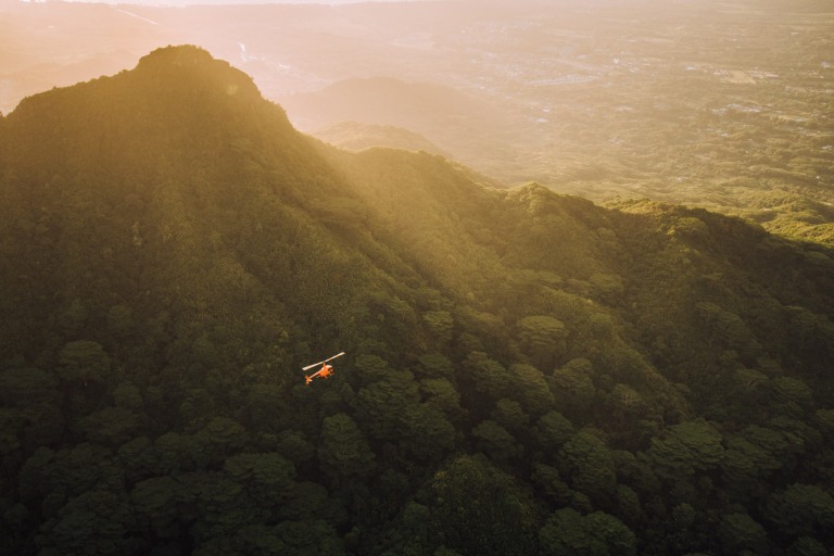 maunaloahelicoptertours oahu aerial photo tour three peaks