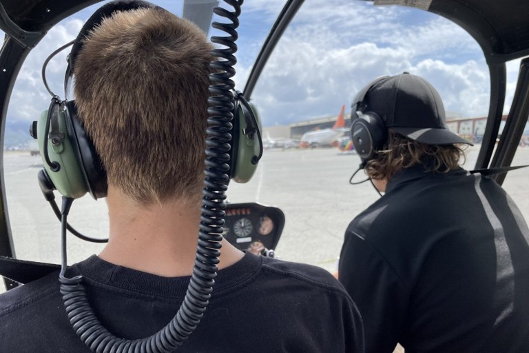 maunaloahelicoptertours pilot checking