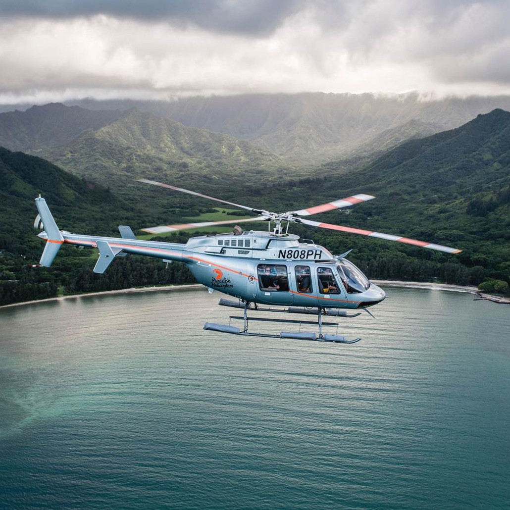 paradisecopters circle island from kona tour fly over