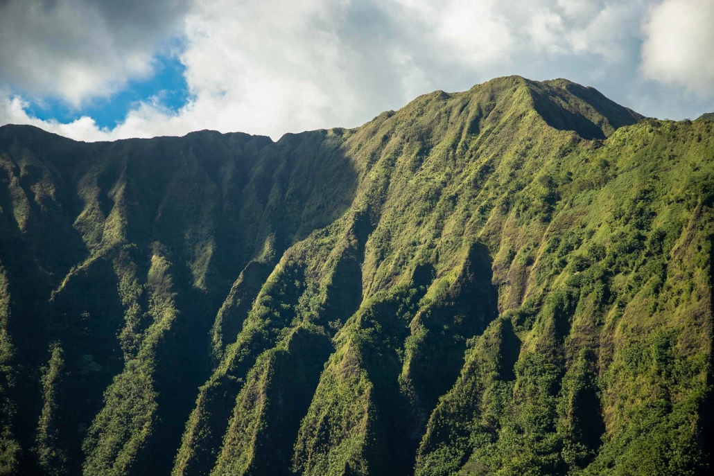 paradisecopters valleys and waterfalls from turtle bay koolau range mountains scenic