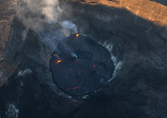 paradisehelicopters hilo aerial adventure tour the kilauea lava 