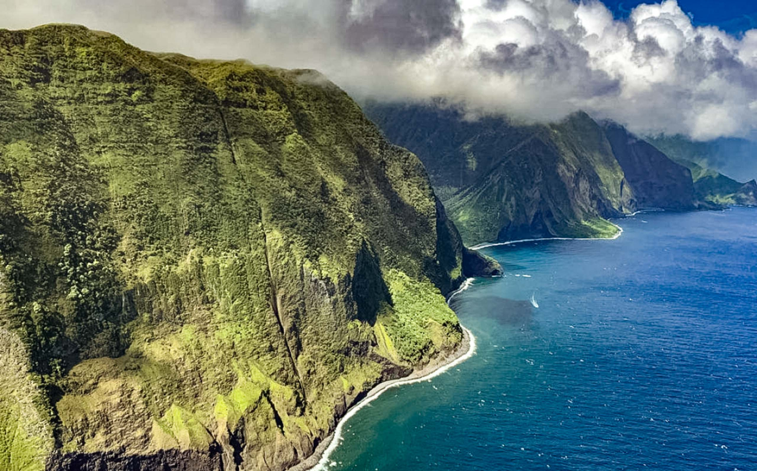 Doors Off West Maui and Molokai Maui Helicopter Tours
