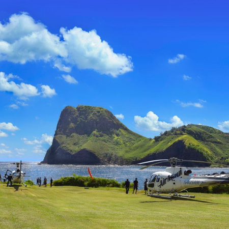 Air Maui west maui molokai with oceanfront landing atKahakuloa