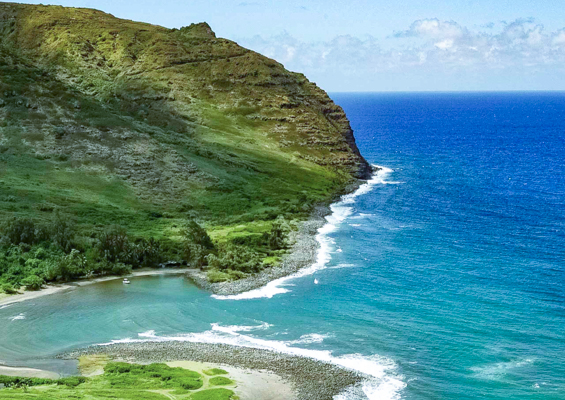 halawa valley beach molokai 