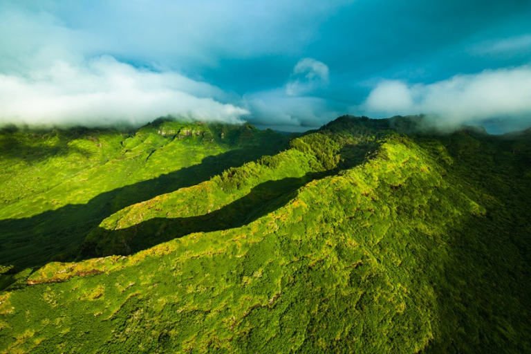 get a chance to see some of oahus most famous places oahu rainbow helicopters