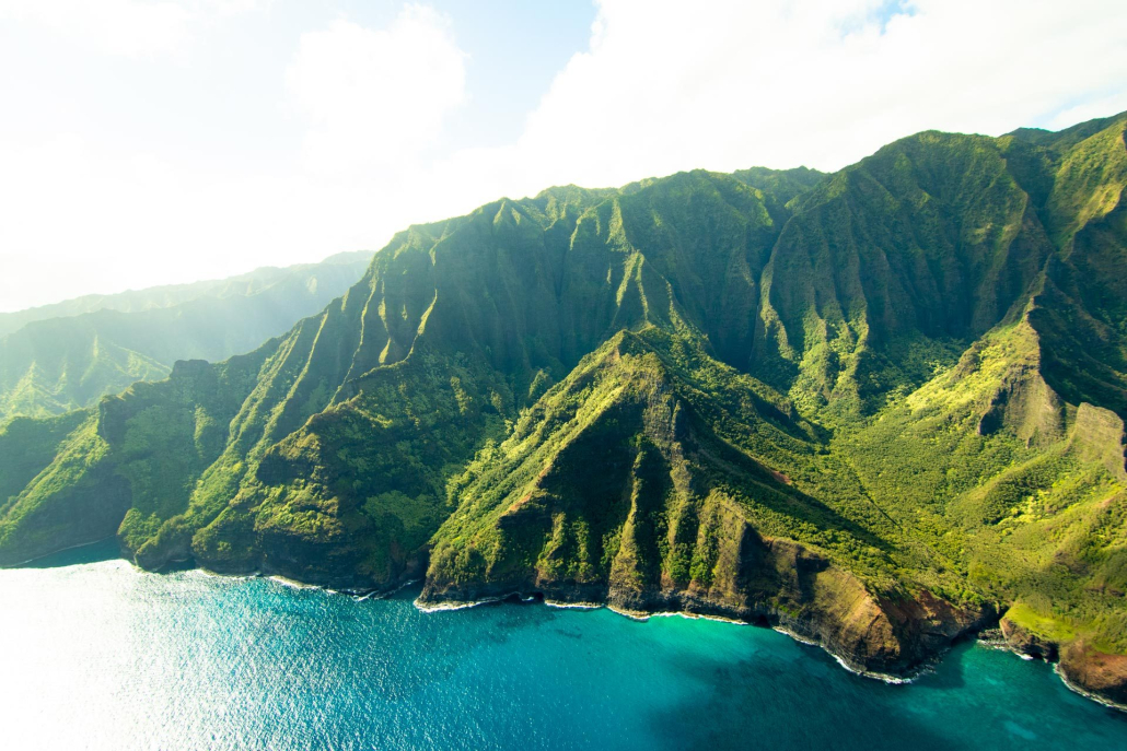 na pali coast kauais spectacular scenery hawaii