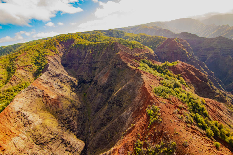 natural splendor of waimea canyon kauai hawaii