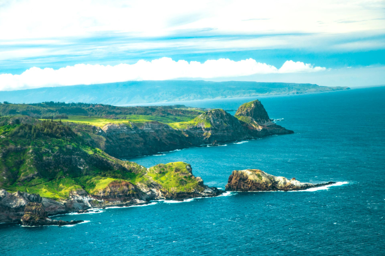 explore mauis natural beauty on a helicopter tour