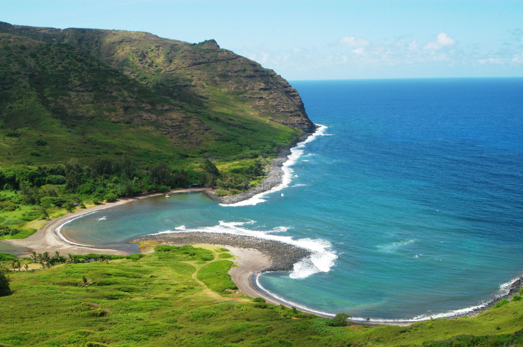 halawa valley molokai maui hawaii