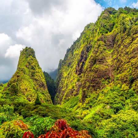 iao needle in the west maui mountains