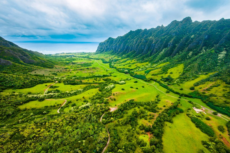 kualoa ranch jurassic valley oahu rainbow helicopters