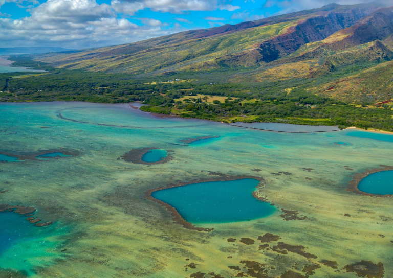 maverickhelicopter slide molokai voyage