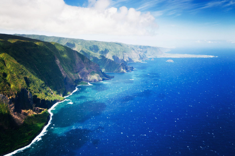 molokai island coast maui hawaii