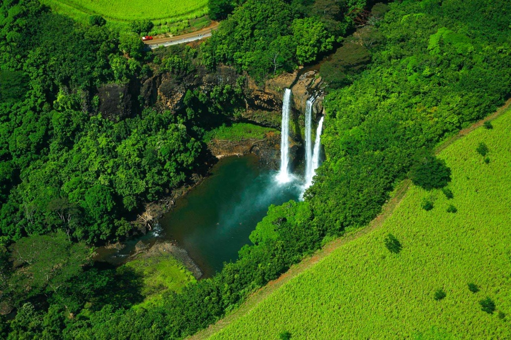 see kilauea and more on our big island helicopter tour