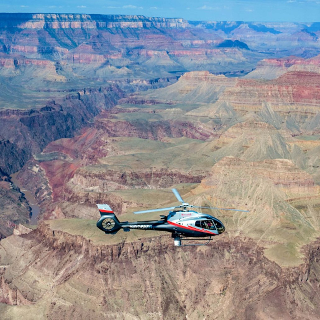 colors canyons tour helicopter