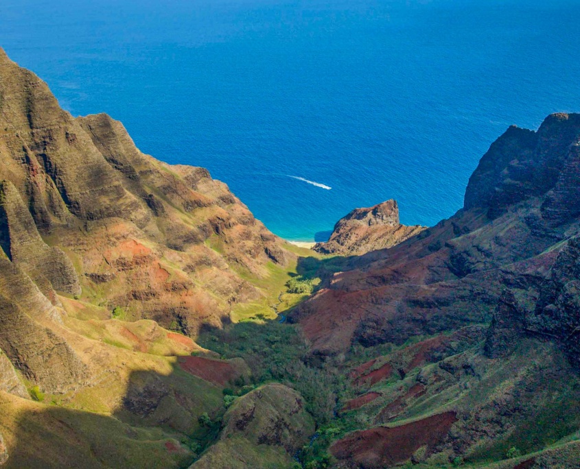 kauai private helicopter charter na pali boat tour overview