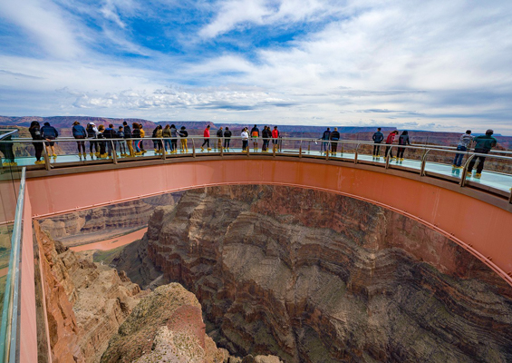 maverickhelicopter skywalk odyssey slide visitors