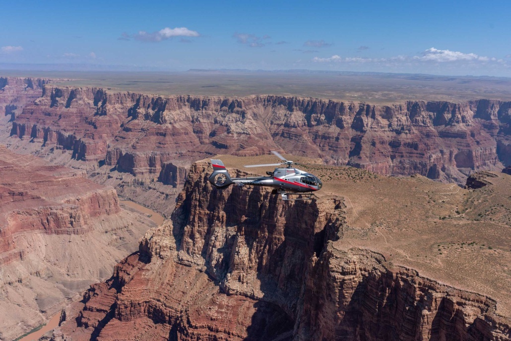 maverick helicopters western journey tour grand canyon over view