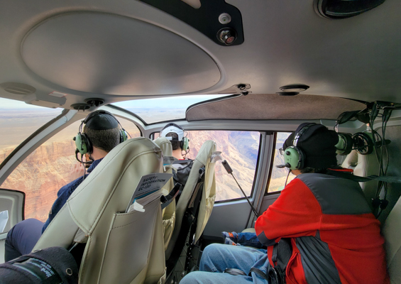 maverickhelicopter grand canyon discovery slide inside helicopter