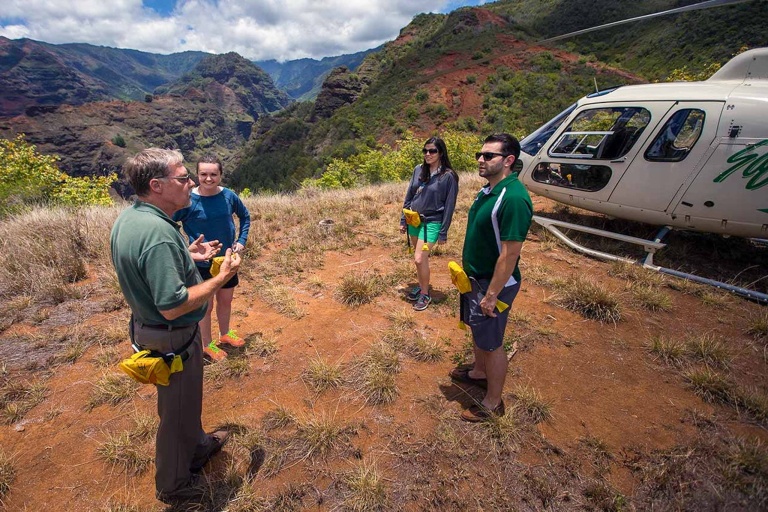 safarihelicopters volcanoes national park safari guide
