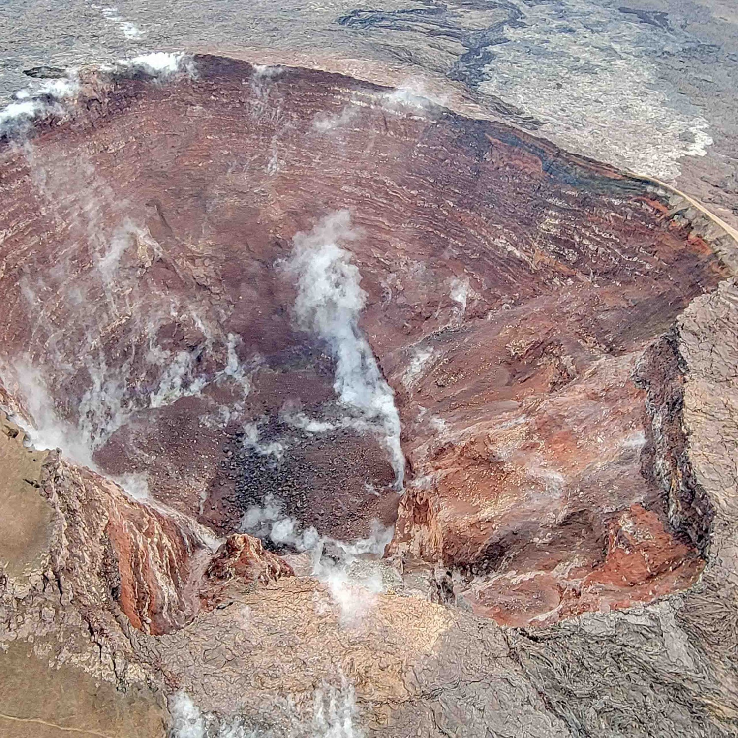 Big Island Volcanoes Safari | Explore the Lush Landscape
