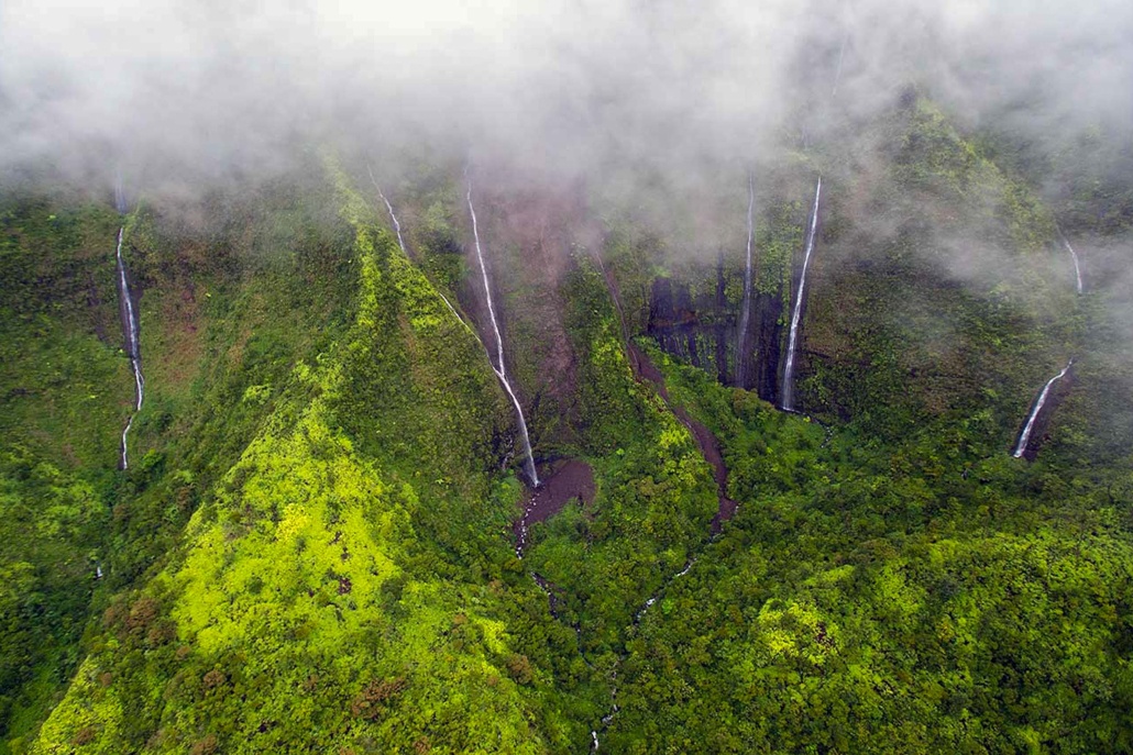 safarihelicopters volcanoes national park safari waterfalls