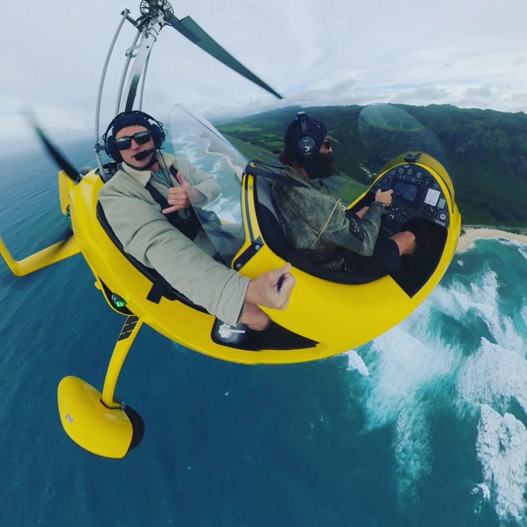 flyskylandair learn to fly a gyroplane guests having fun