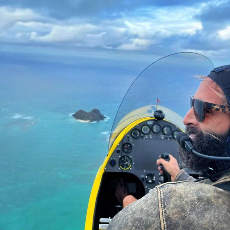 flyskylandair learn to fly a gyroplane in middle of ocean
